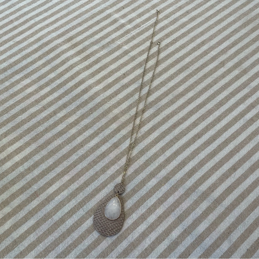 Leather and stone necklace